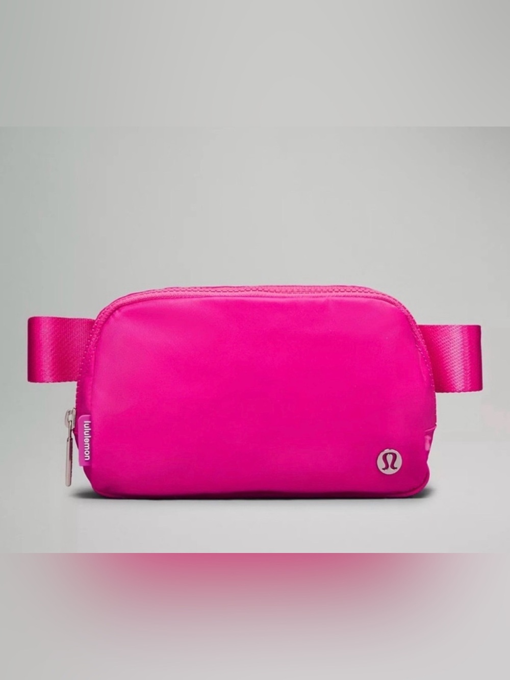 🆕Lululemon Vibrant Pink Belt Bag🆕